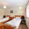 Byre Cottage 4