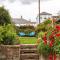 Seafront Apartment Private Garden & Free Parking - Littlehampton