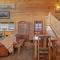 Liberty Lodge by KABINO Hot Tub Air Hockey 3 Living Rooms 7 bedrooms Boat Launch Reservoir ATV Snowmobile Trails WiFi