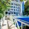 El Faro Containers Beach Hotel - Manuel Antonio