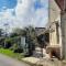 Spacious holiday home in Ni vre with a garden - Breugnon