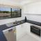 Lake House on Elouera