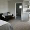 Raglan Retreat on Gilmour