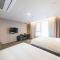 Hotel With City