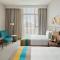 Holiday Inn Dubai Al-Maktoum Airport by IHG - 迪拜
