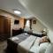 Room Mesi