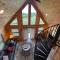 Cozy 1 bedroom cabin in the heart of Jonesborough