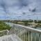 Avon Home on the Channel with Hot Tub and Deck! - 埃文