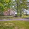 Upscale Country Home with Fire Pit in Taneytown! - Taneytown
