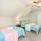 Hot Tub and Deck Gorgeous Retreat in Pocono Summit!