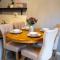 Stylish Central 2 Bedroom Apartment