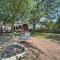 Buda Home with Deck and Fire Pit - 15 Mi to Austin! - 布达
