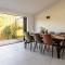 No1 Little Barrow Barns - Sleeps 10