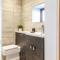 No1 Little Barrow Barns - Sleeps 10