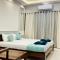 Monarch Suites