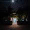 MOONSHELL RESIDENCE - با أتول