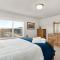Modern Townhome Steps from the Brewery District!