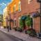 Elegant Loft-Style Retreat in Old Firehouse Alley - Fort Collins