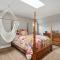 Outstanding Home, Incredible Views, Near Reservoir