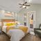 Vibrant Downtown Bungalow - Walk Everywhere!
