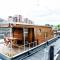 Houseboat Bonanza Prague
