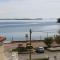 Rooms by the sea Pasman - 8223