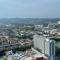 Hill10 Residence, I-City (above DoubleTree Hotel) - 莎阿南