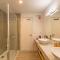 Africa views, 3 terraces, WIFI (fibre) and parking