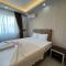 Grand Black Hotel