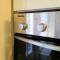 Elegant & spacious parkside 2-bedroom 2-bathroom flat in period building on Blackheath Common - private entrance, great Greenwich location, easy for O2 Arena and City! - 伦敦