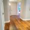 Elegant & spacious parkside 2-bedroom 2-bathroom flat in period building on Blackheath Common - private entrance, great Greenwich location, easy for O2 Arena and City! - 伦敦