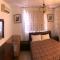 2 bedroom with private garden, walk to Nissi Beach, communal swimming pool