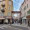 In the hart of old Cannes - Place du Suquet - 2 Min Walking distance from Palais de Festivals and Beaches In the hart of old Cannes - Place du Suquet - 2 Min Walking distance from Palais de Festivals and Beaches