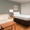 Extended Stay America Select Suites - Wichita - Airport - Wichita