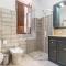 Stunning Home In Padul With Kitchen