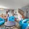 Spacious Springs Home and Patio about 10 Mi to Dtwn
