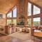 Gorgeous Alton Cabin with Deck and Mountain Views - Long Valley Junction