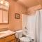 Gorgeous Alton Cabin with Deck and Mountain Views - Long Valley Junction