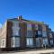The Beach Front Apartment, Amazing Frontline Sea Views