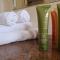 REDGUM RETREAT BRIGHT - Luxury Spa Villa