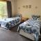 REDGUM RETREAT BRIGHT - Luxury Spa Villa