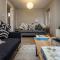 Cosy Home with Snug and Three Bedrooms Message us for Long Stay Prices - Nottingham