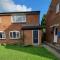 Private one bedroom apartment with garden and parking - Thame