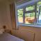 Private one bedroom apartment with garden and parking - Thame