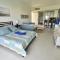 Seawinds Studio - Beachfront Getaway