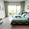 Seawinds Studio - Beachfront Getaway