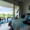 Seawinds Studio - Beachfront Getaway