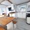 Lakes and woodlands Overstone Holiday Park