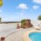 Villa with sea view and pool - Parque Holandes