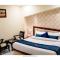 WEST COTTAS HOTEL -- Couples, Family, Corporate Favorite in Heart of Jalandhar - 贾朗达尔